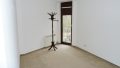 Schlafzimmer mit altem Bodenbelag