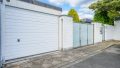 2 Garage und Rolltor