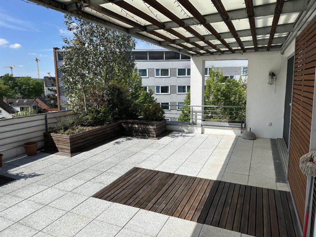 Dachterrasse mit südlicher Ausrichtung