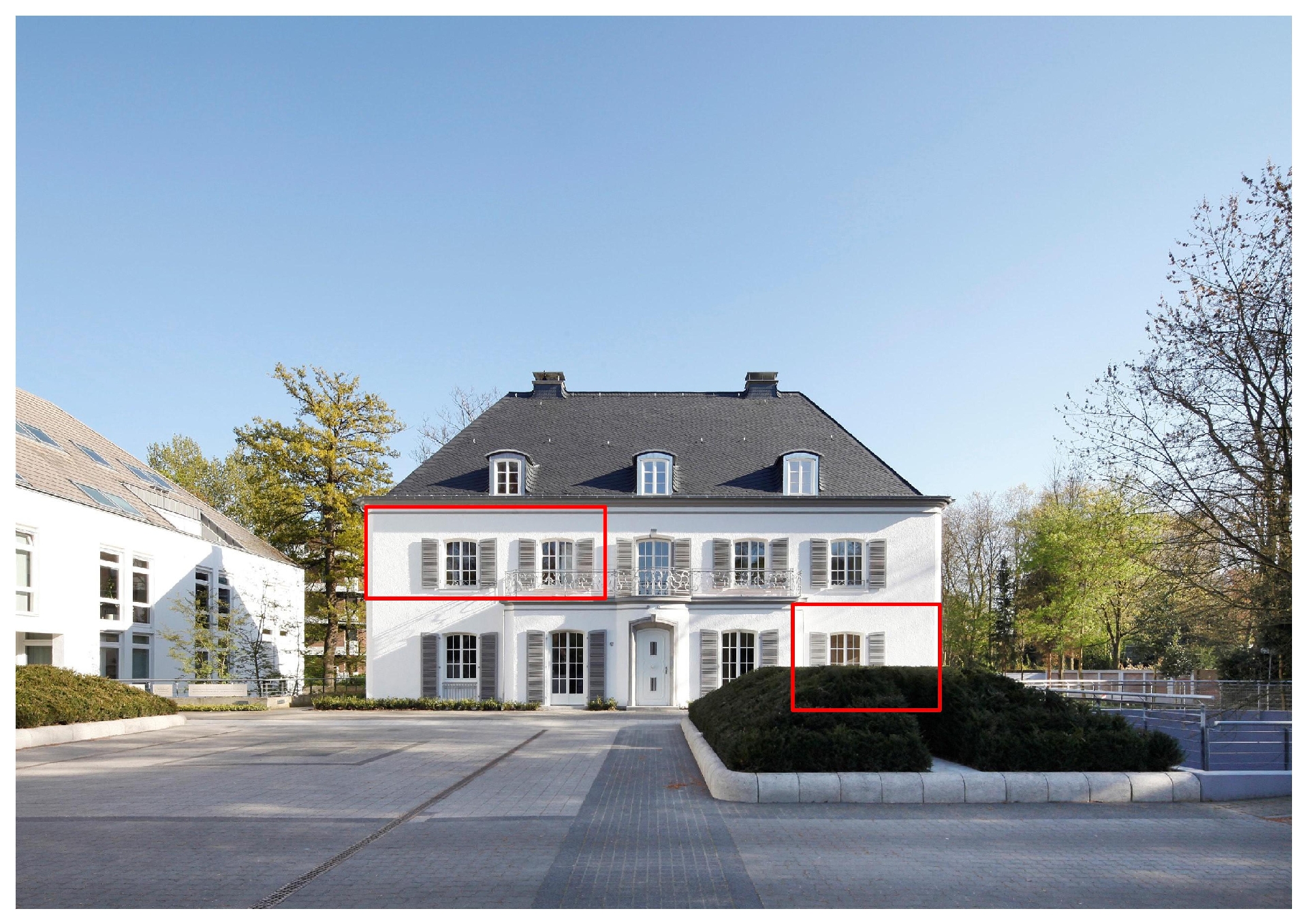 Villa Straßenansicht