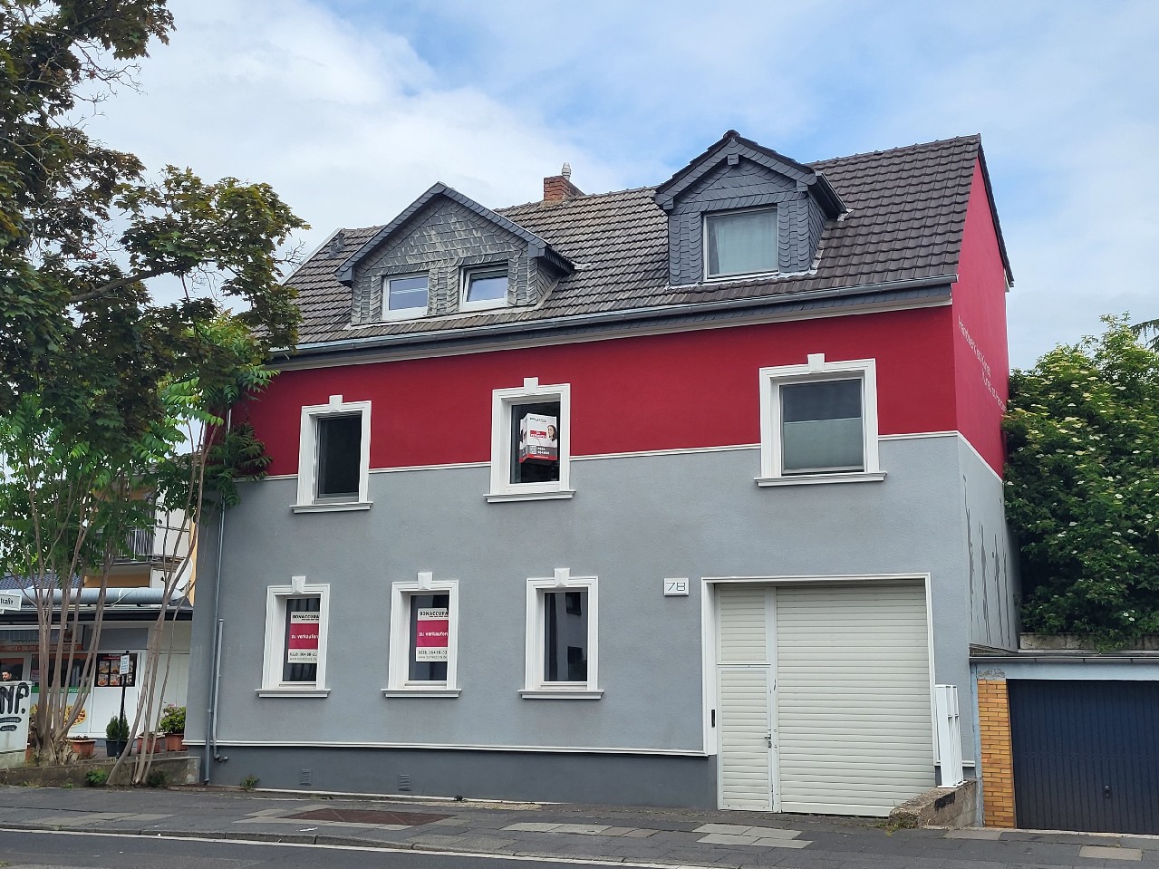 Straßenansicht