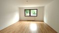 Großes, helles Schlafzimmer