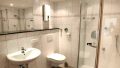 Modernes Duschbad