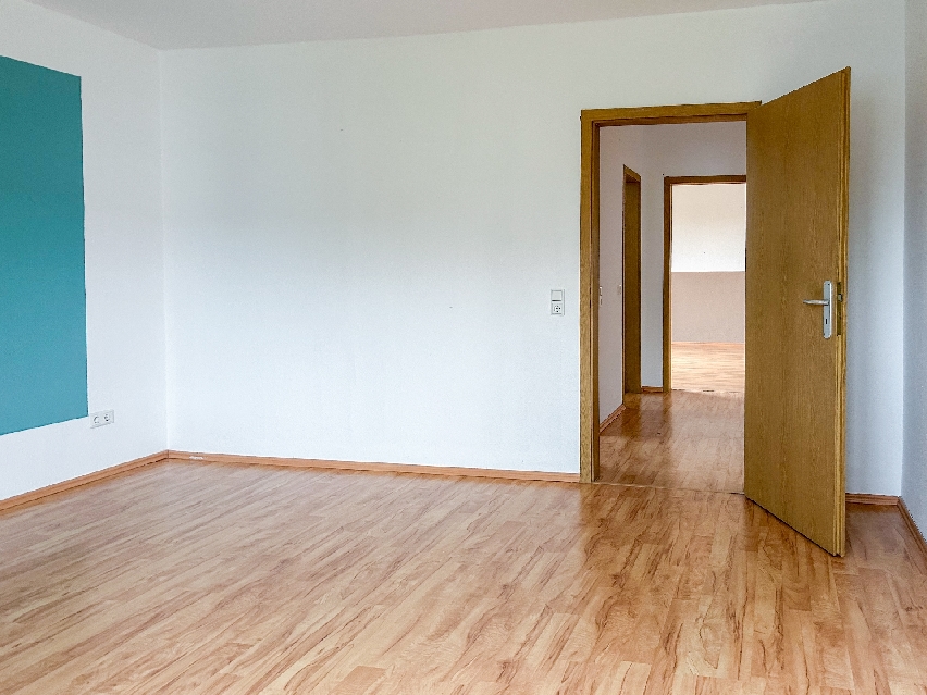 großzügiges Schlafzimmer