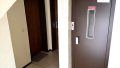 Treppenhaus mit Lift