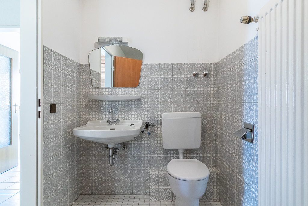 Gäste WC OG