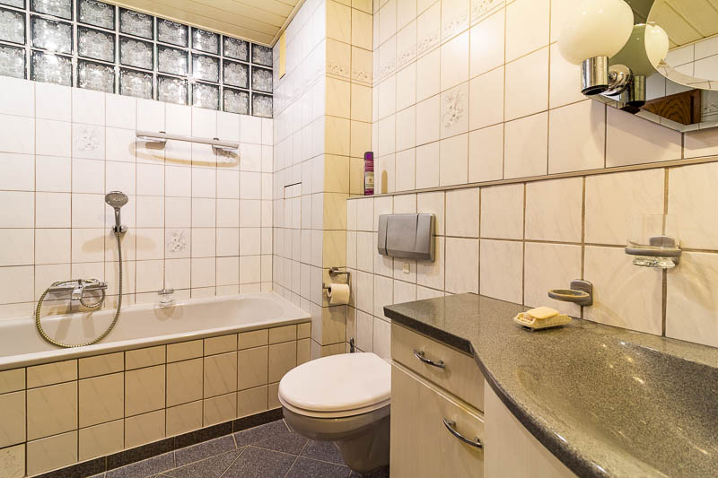 Harmonisches Design trifft auf Funktionalität – das Bad mit Wohlfühlcharakter.