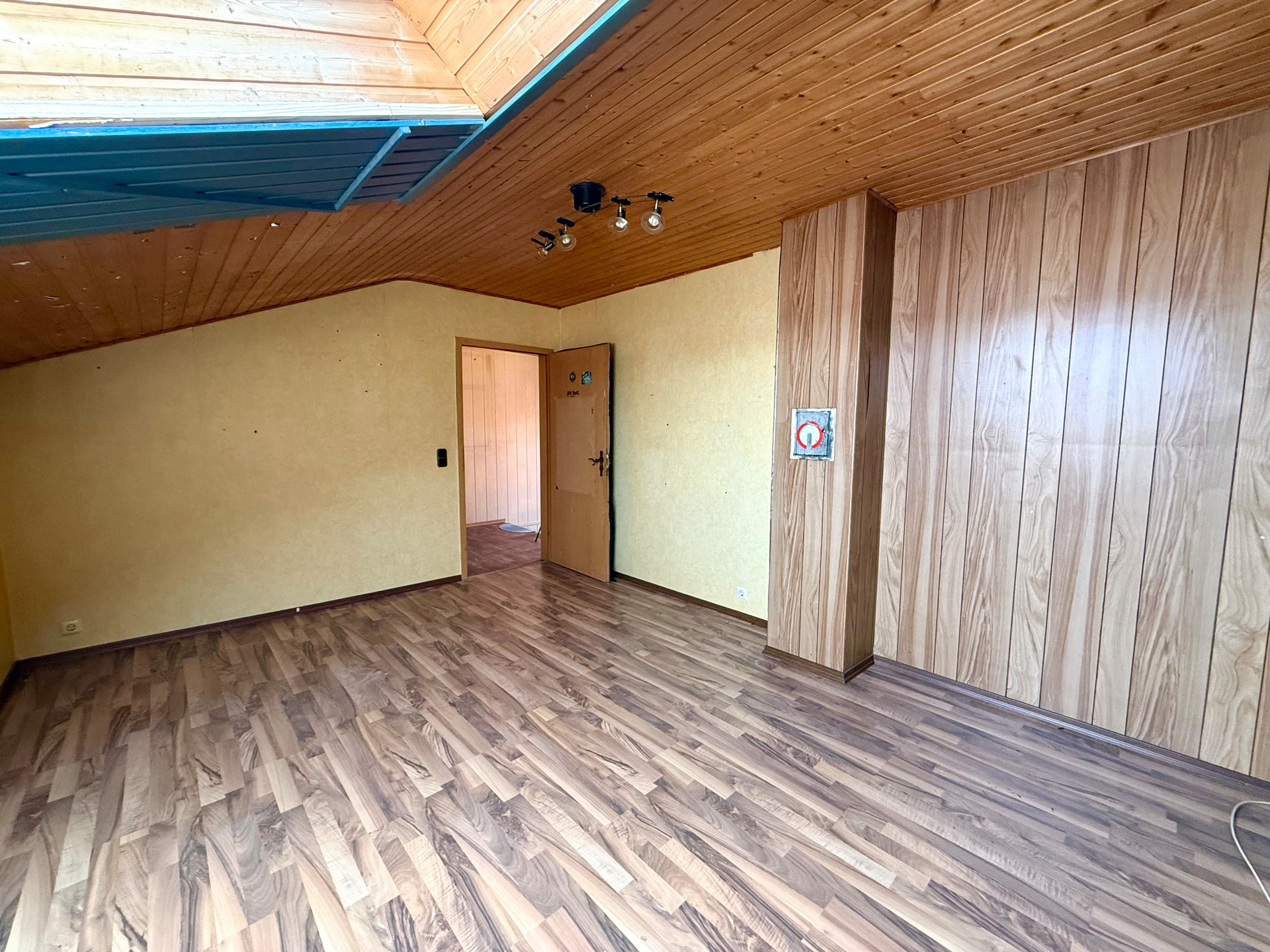 DG links Schlafzimmer (2)