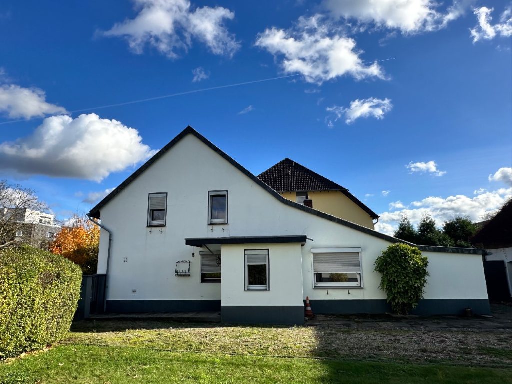 Seitliche Hausansicht