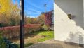 Blick auf den vorderen Gartenbereich