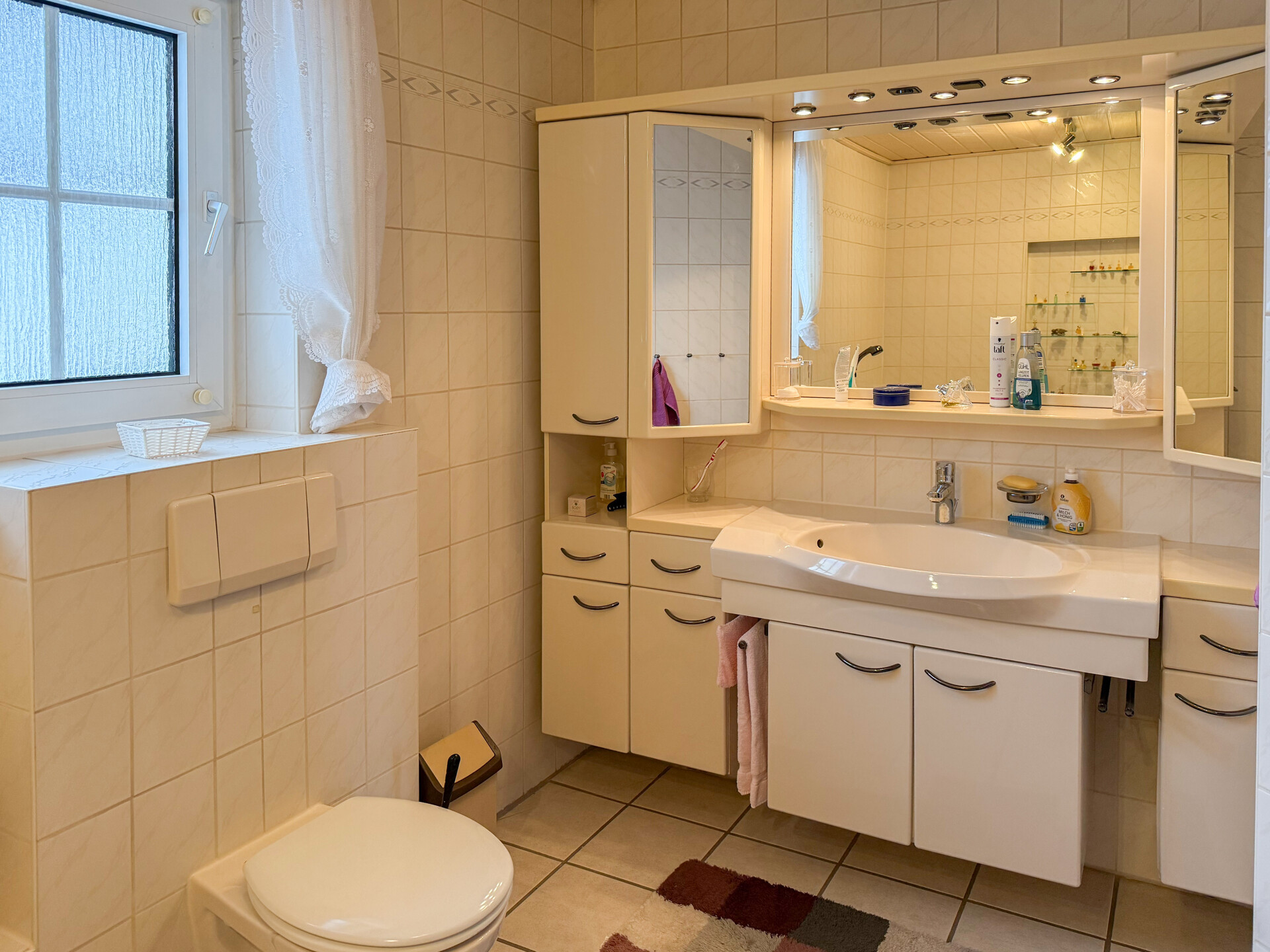 Haus 2 OG Dusch-/Wannenbad