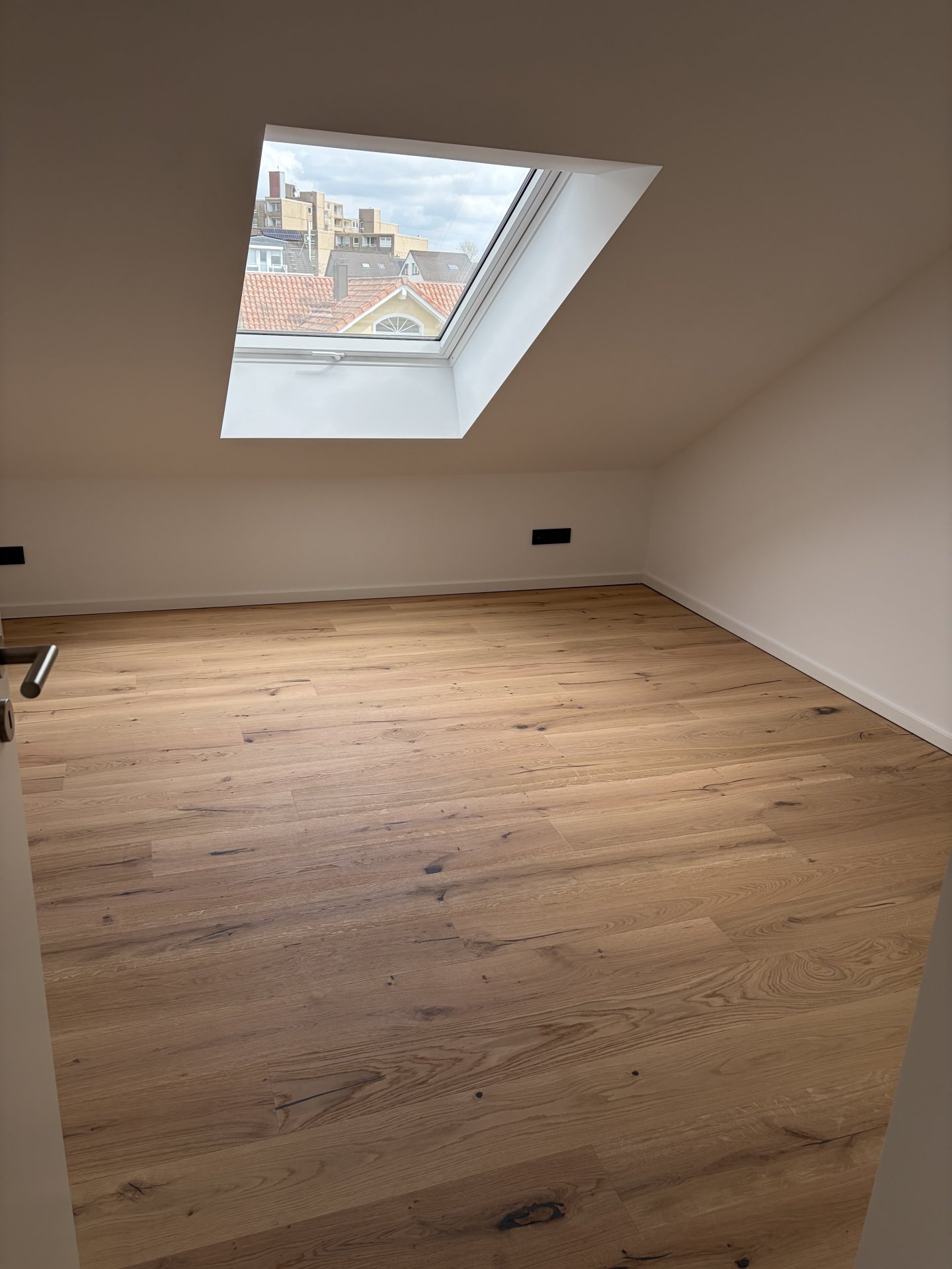 Kind 2 / Gast / Arbeiten