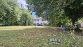 Bauplatz im Sommer