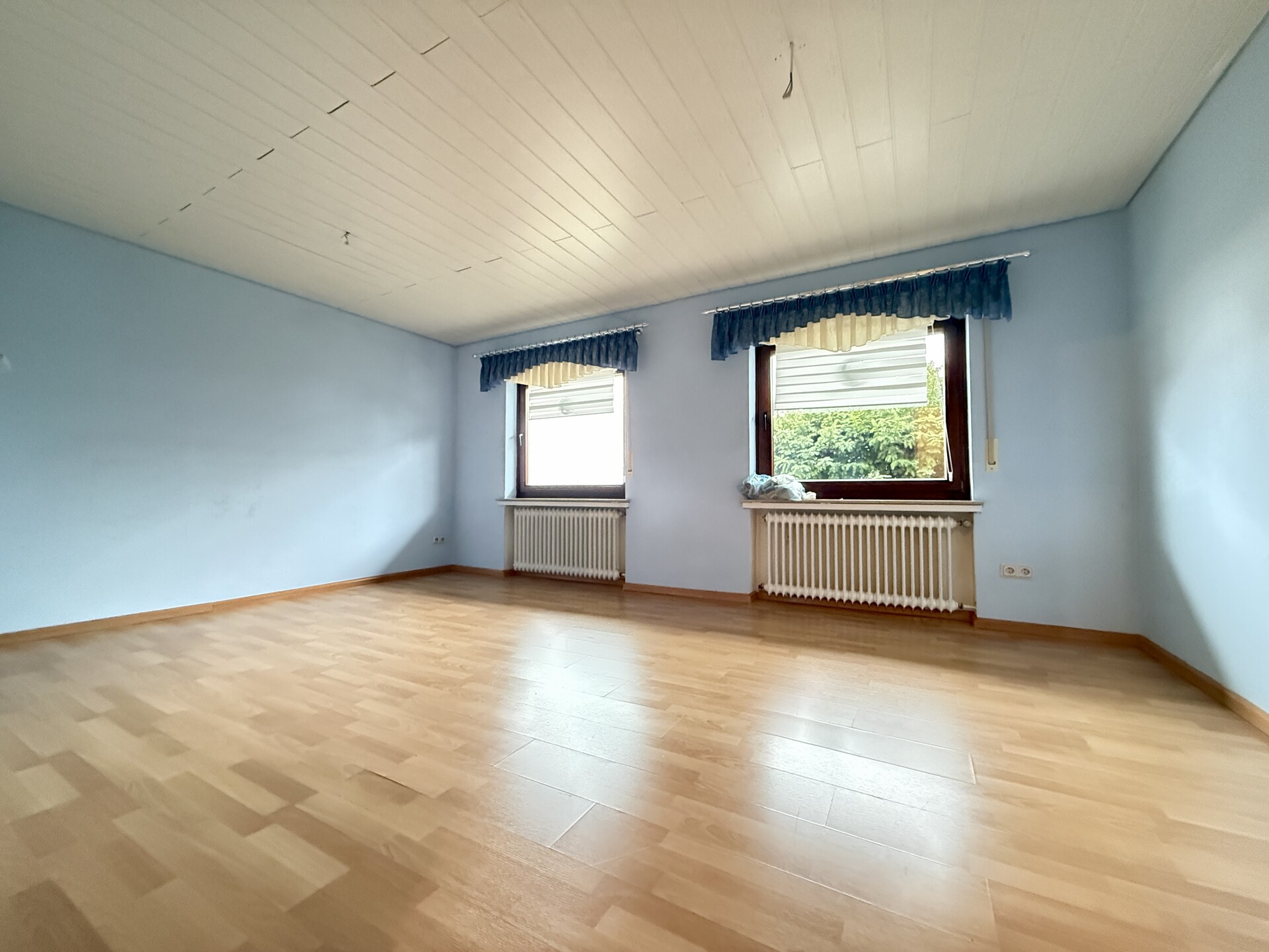 Schlafzimmer UG