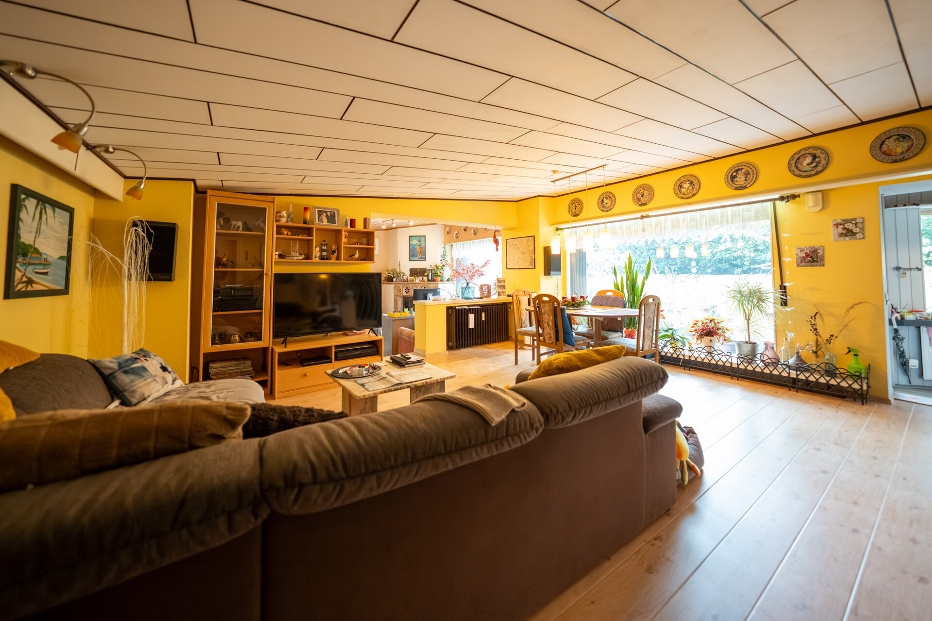 Wohnzimmer hinten