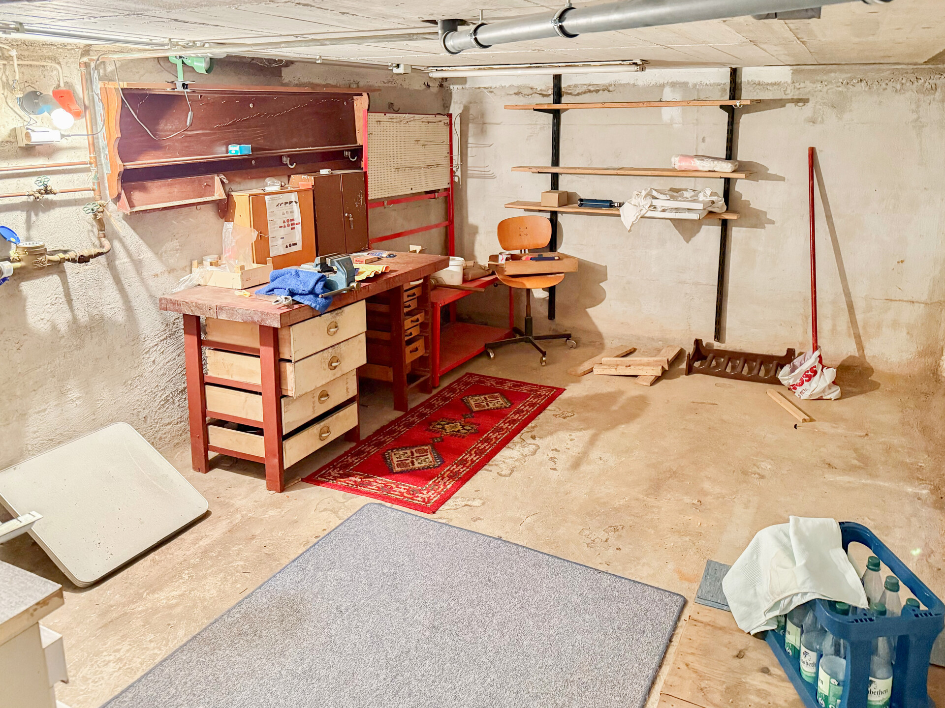 Haus Nr. 6 KG
