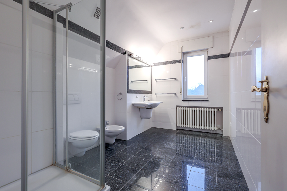 Badezimmer 1 OG