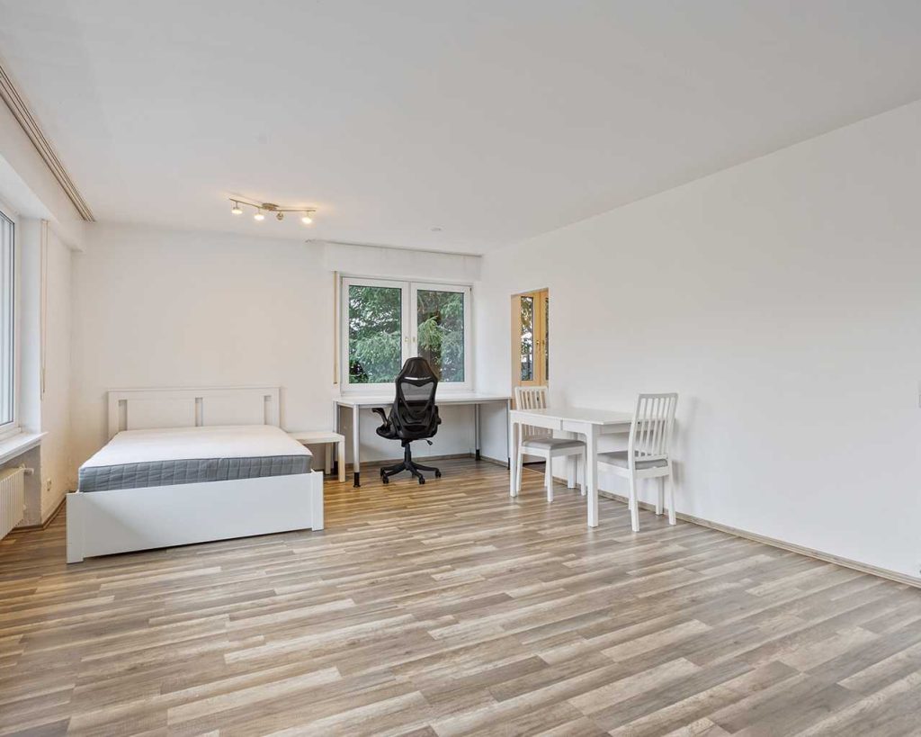 Wohn-/Schlafzimmer