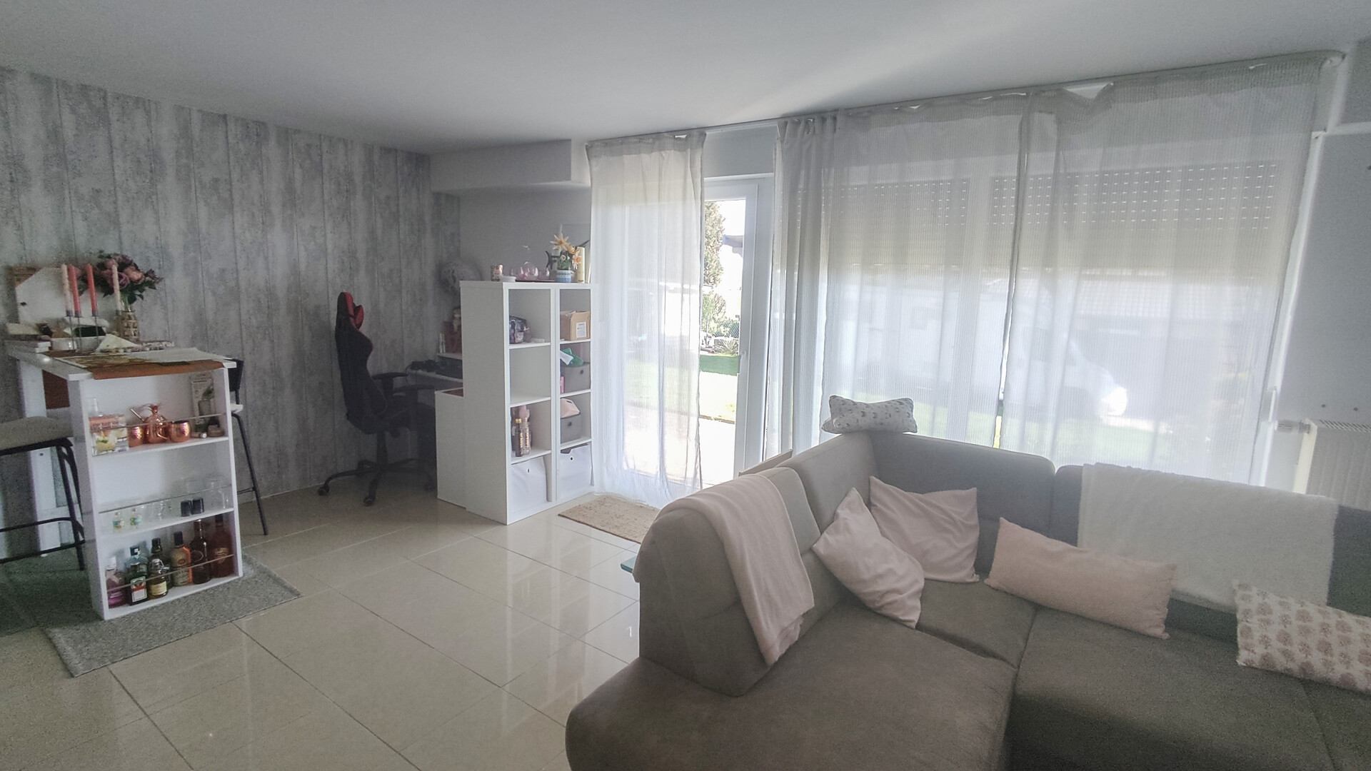 Wohnzimmer UG