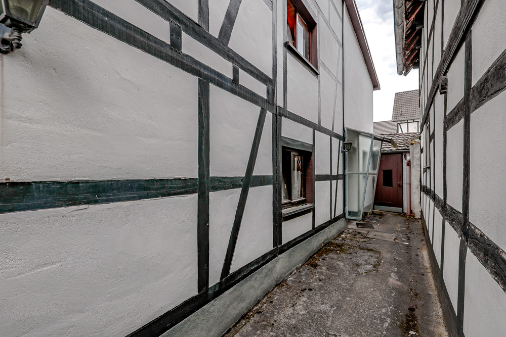 Hauseingang rechtes Haus