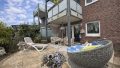 teilüberdachte Terrasse