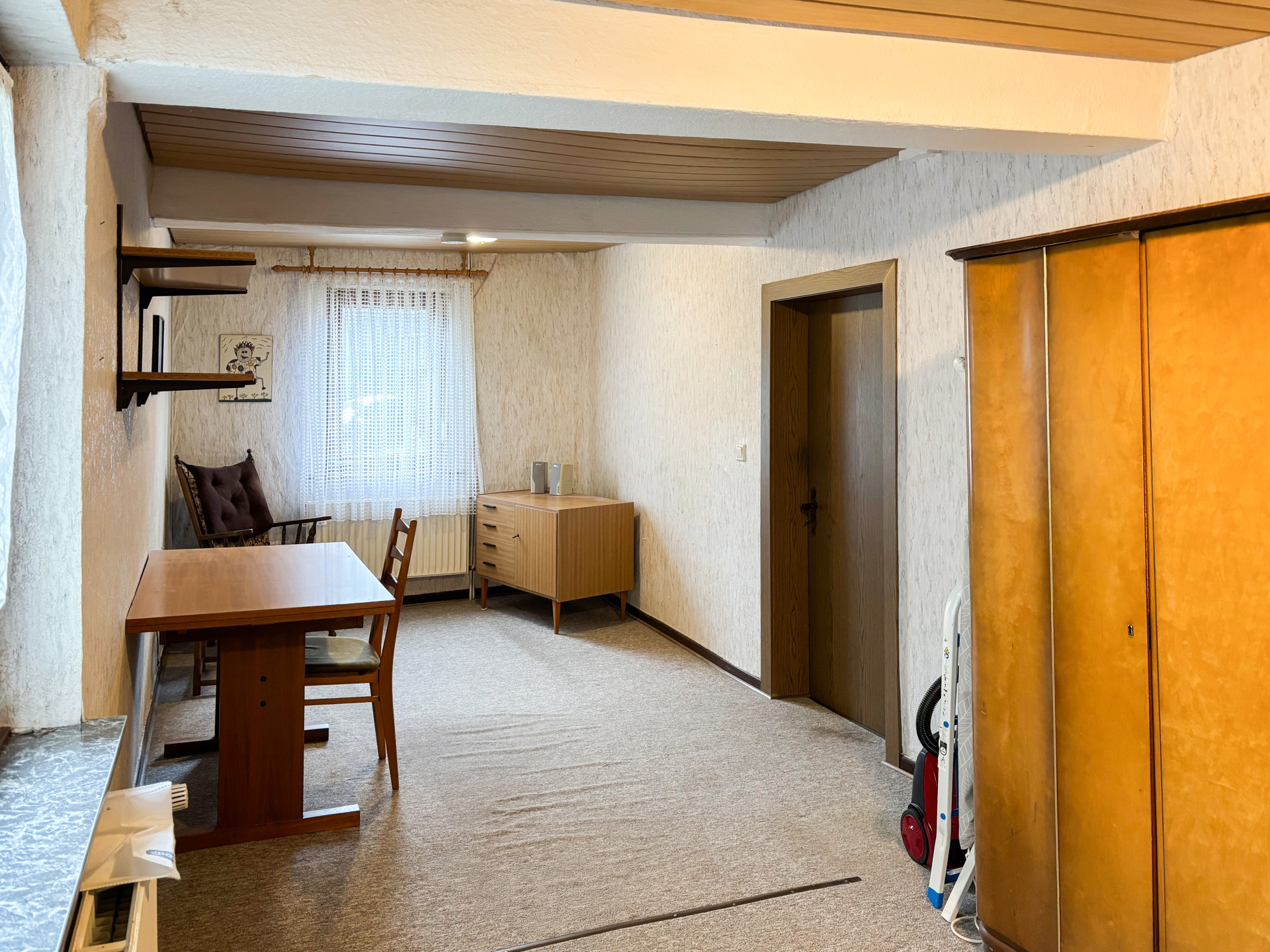 Durchgagszimmer EG