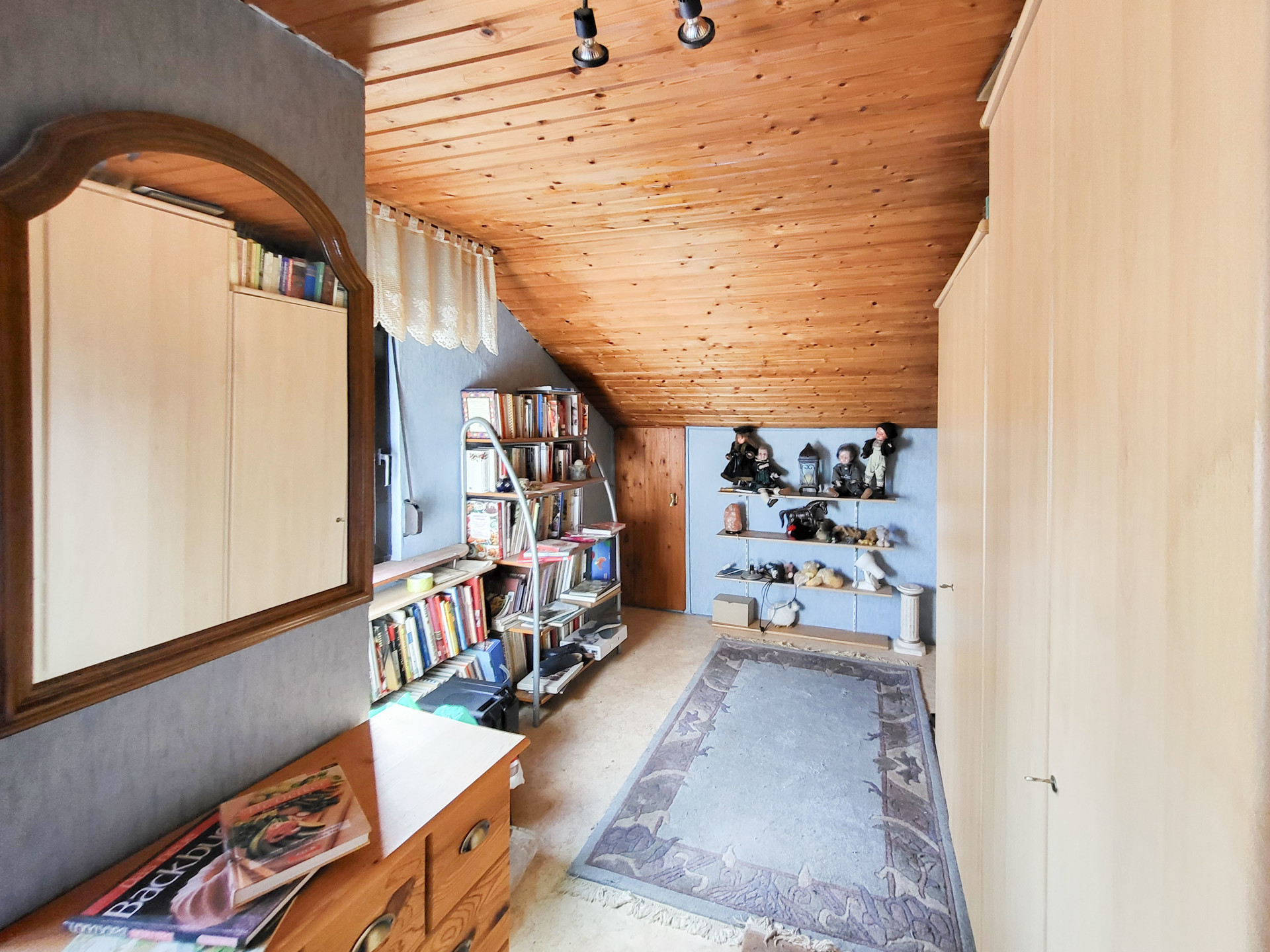 Schlafzimmer OG
