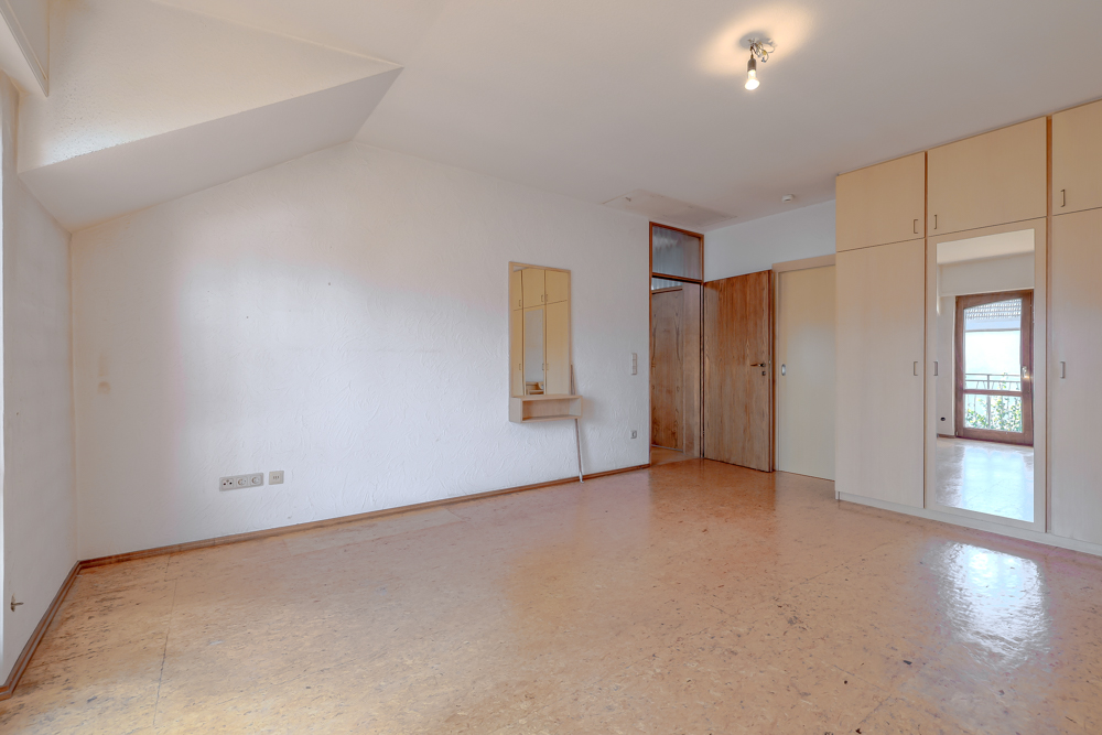 Schlafzimmer 1