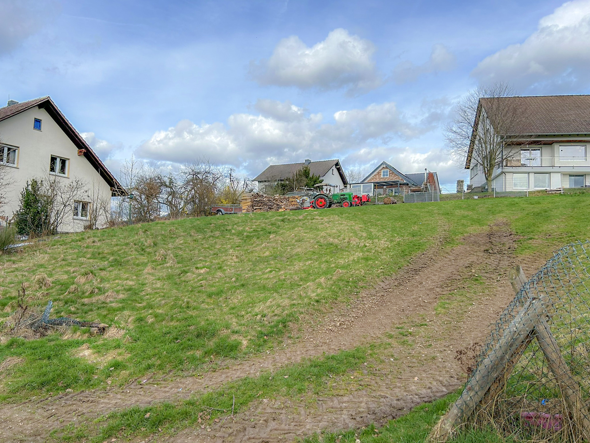 Straßenansicht