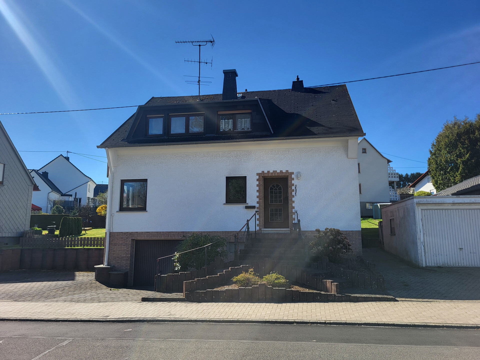 Straßenansicht