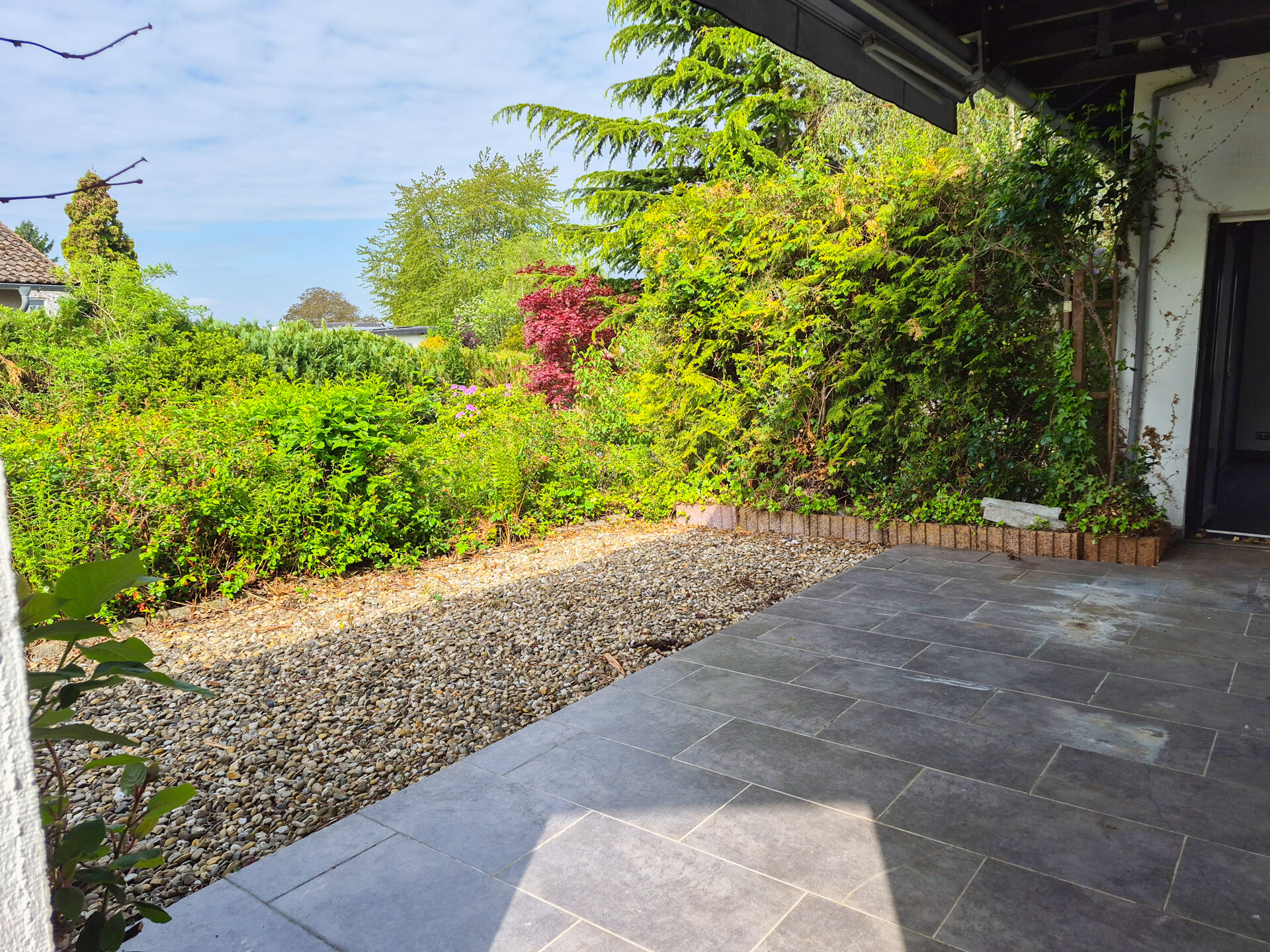 überdachte Terrasse