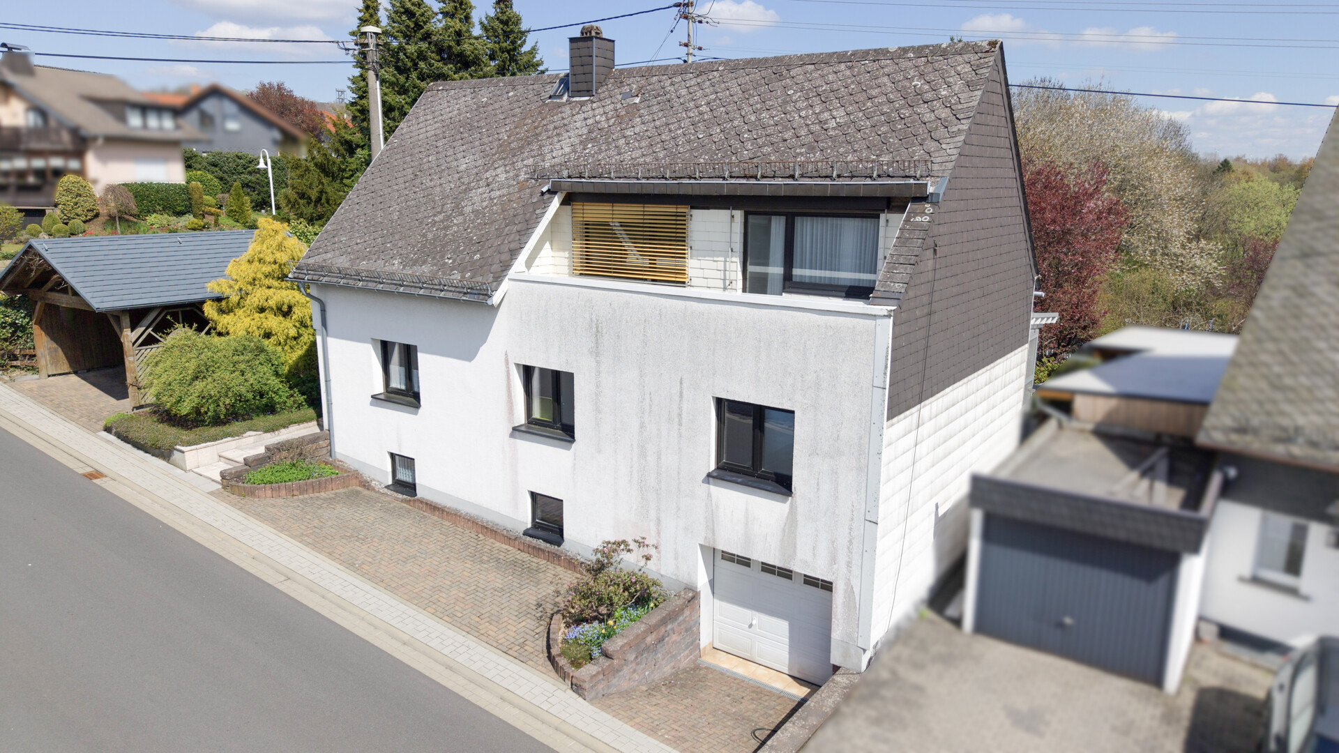 Straßenansicht