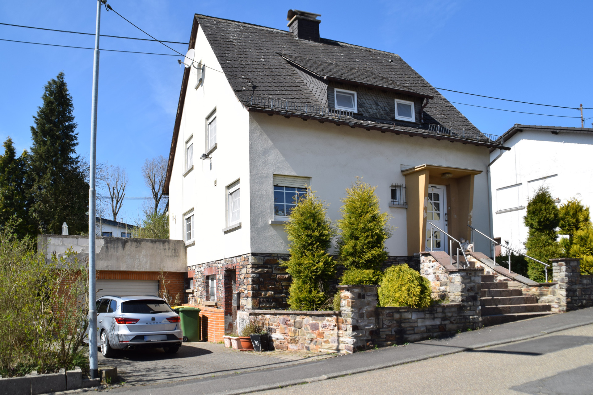 Straßenansicht