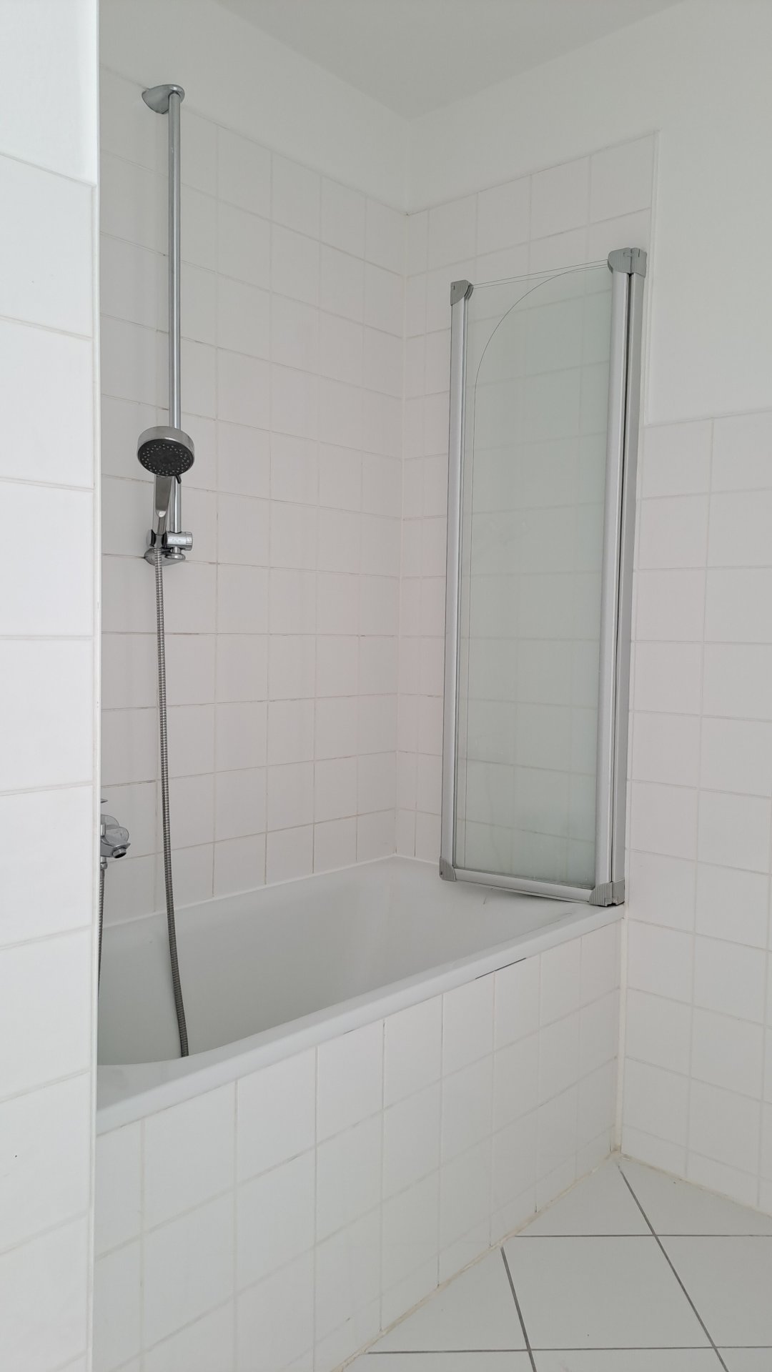mit Badewanne