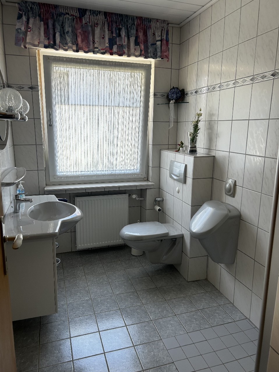 Badezimmer EG