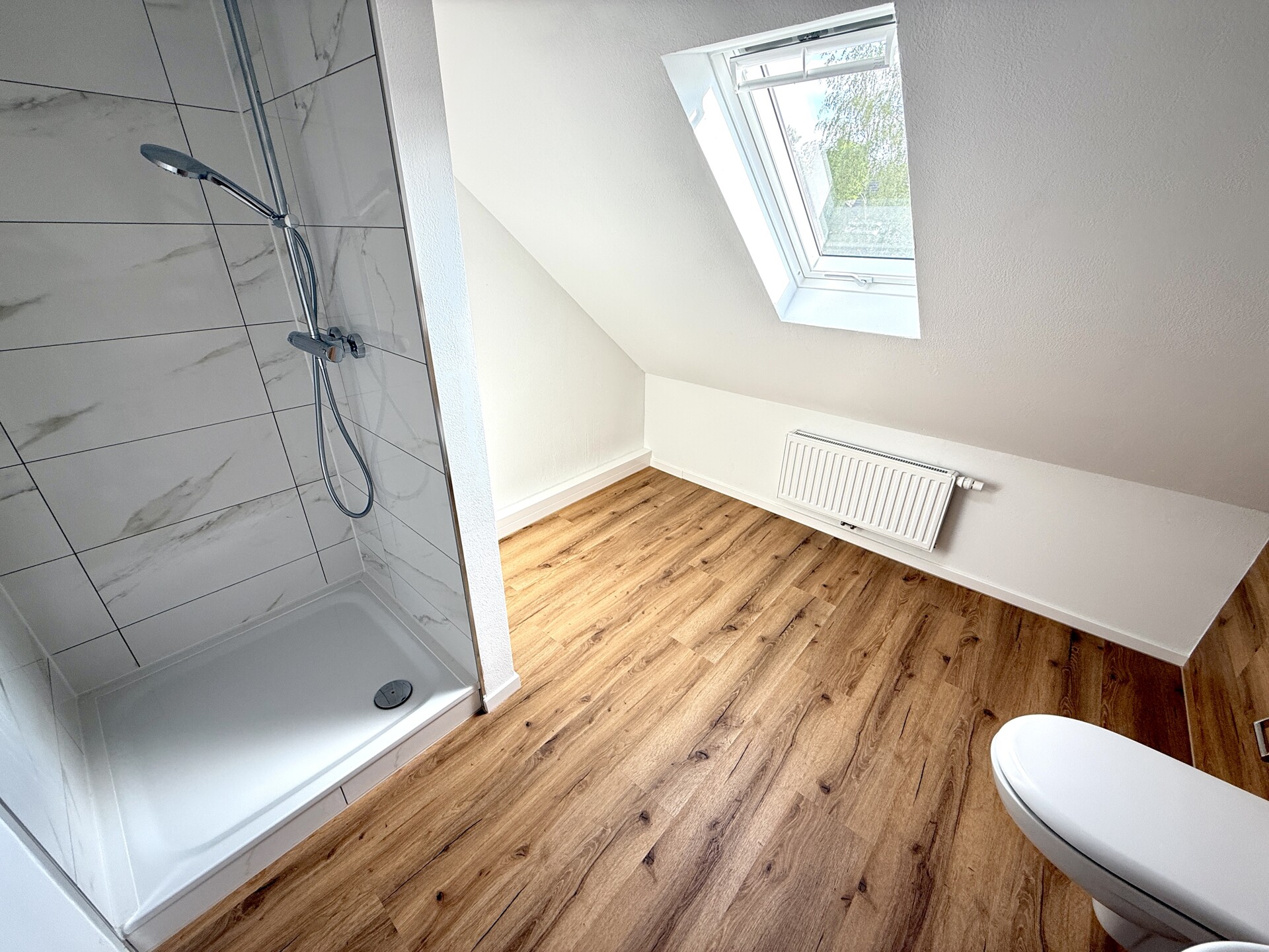 Badezimmer DG