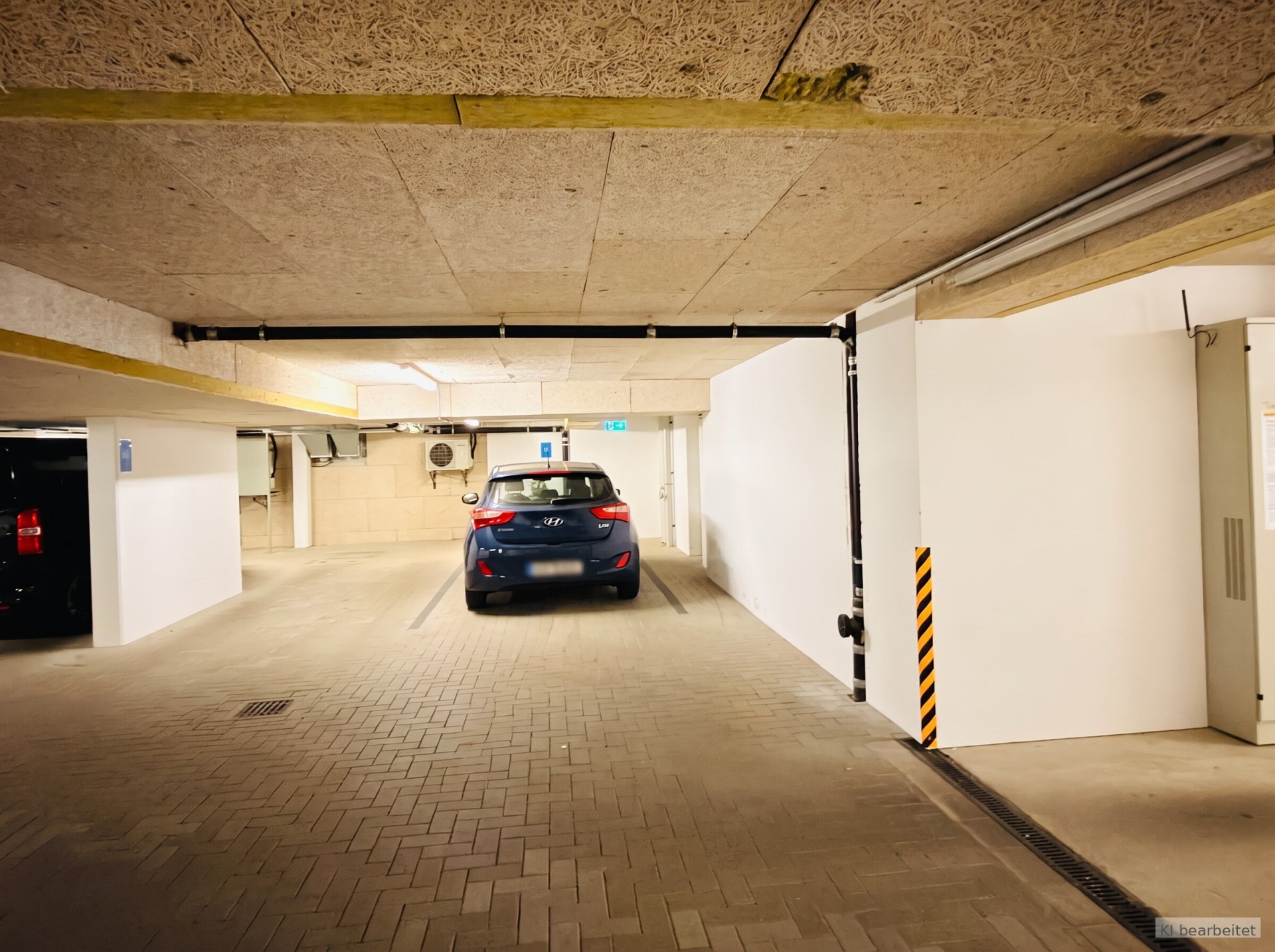 Tiefgaragenstellplatz