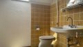 WC (DG)