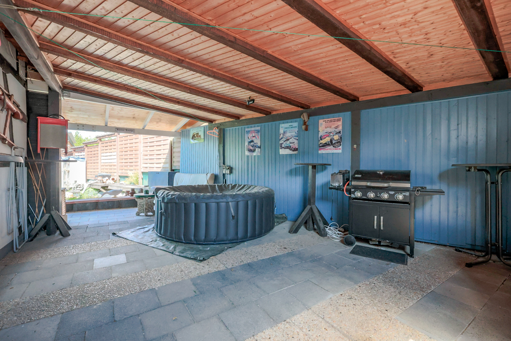 Carport
