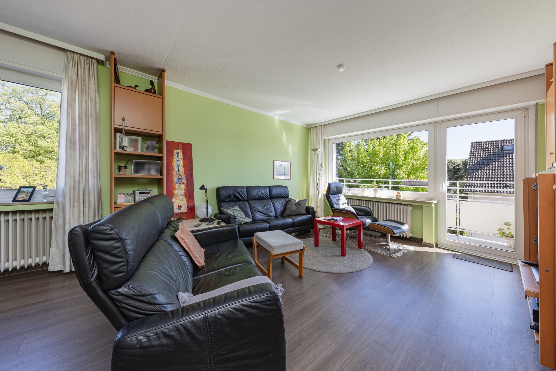 Einblick Wohnung straßenseitiges Haus
