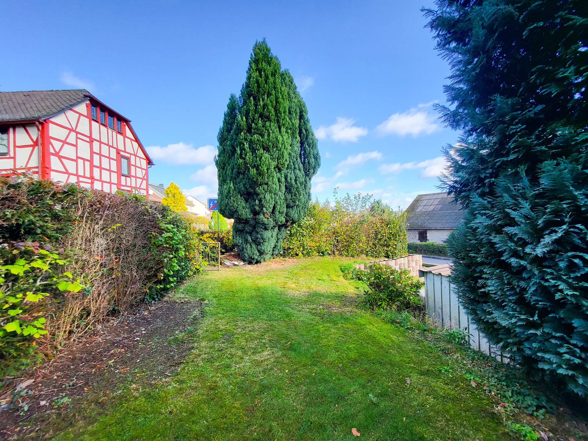 Garten vor dem Haus