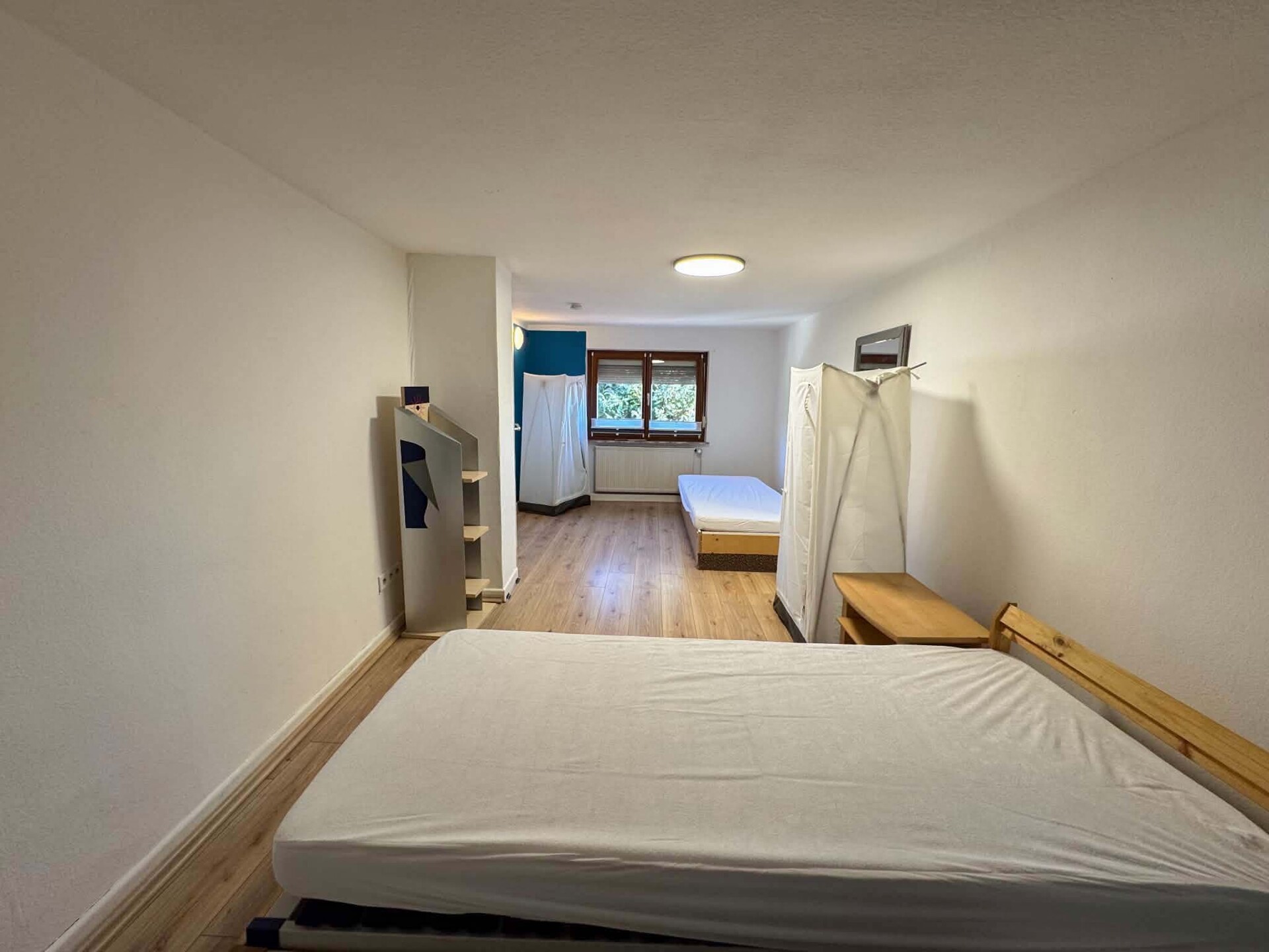 Zimmer 2 OG