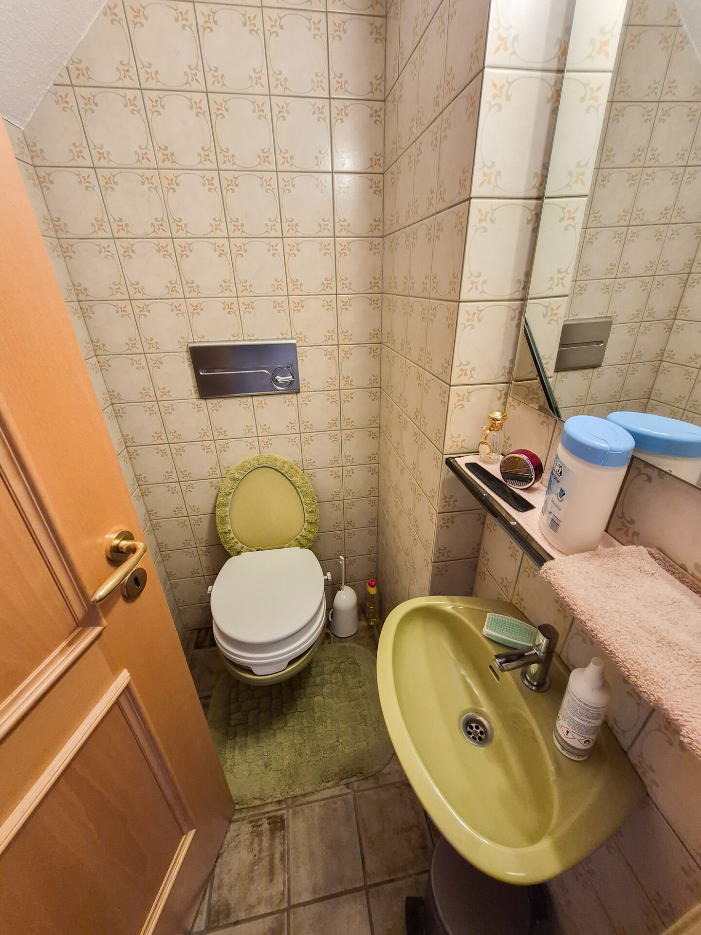 Gäste/WC. EG