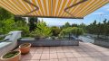 große überdachte Terrasse