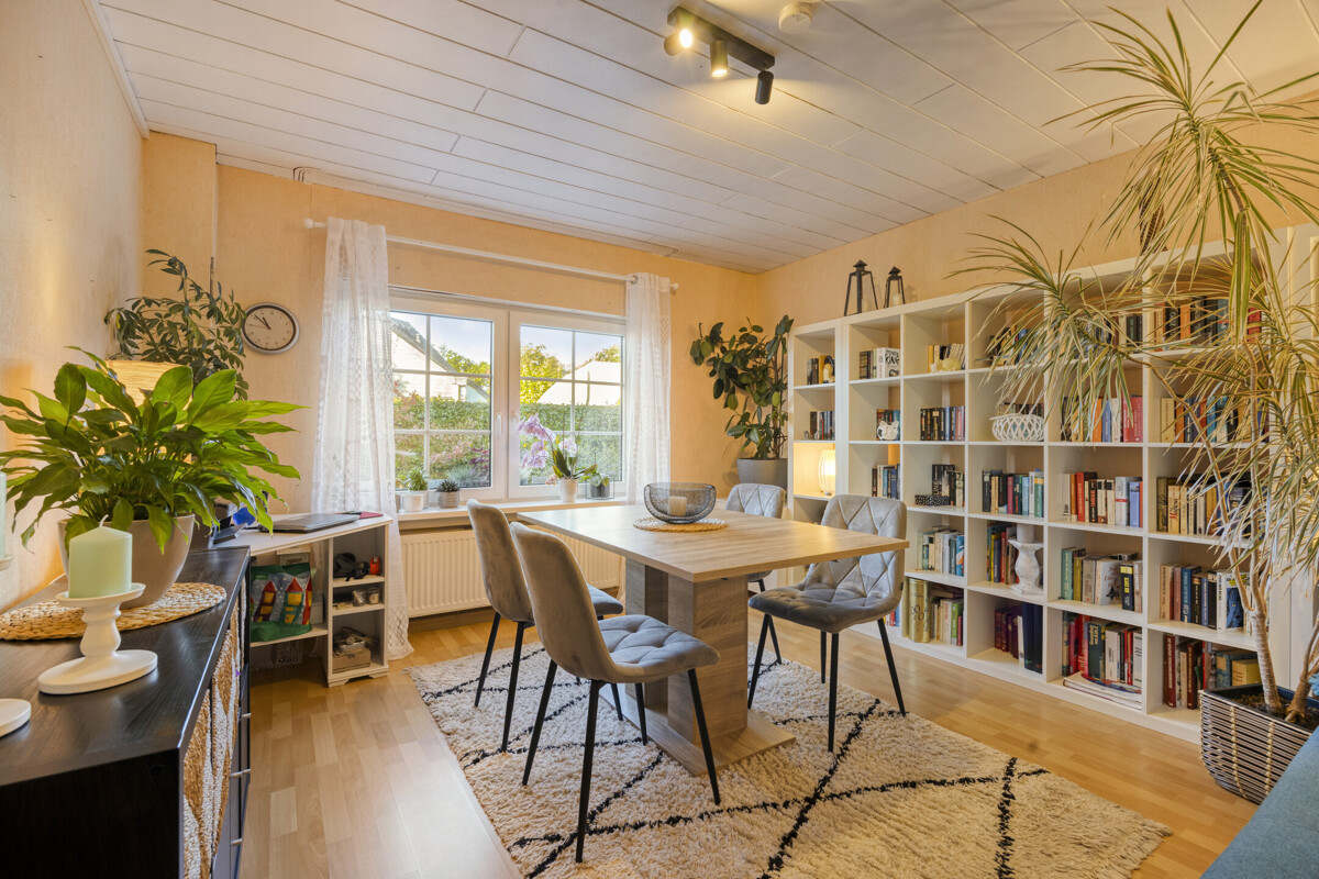 Schlafzimmer II EG