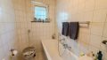 Badezimmer (EG)