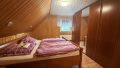 Schlafzimmer DG