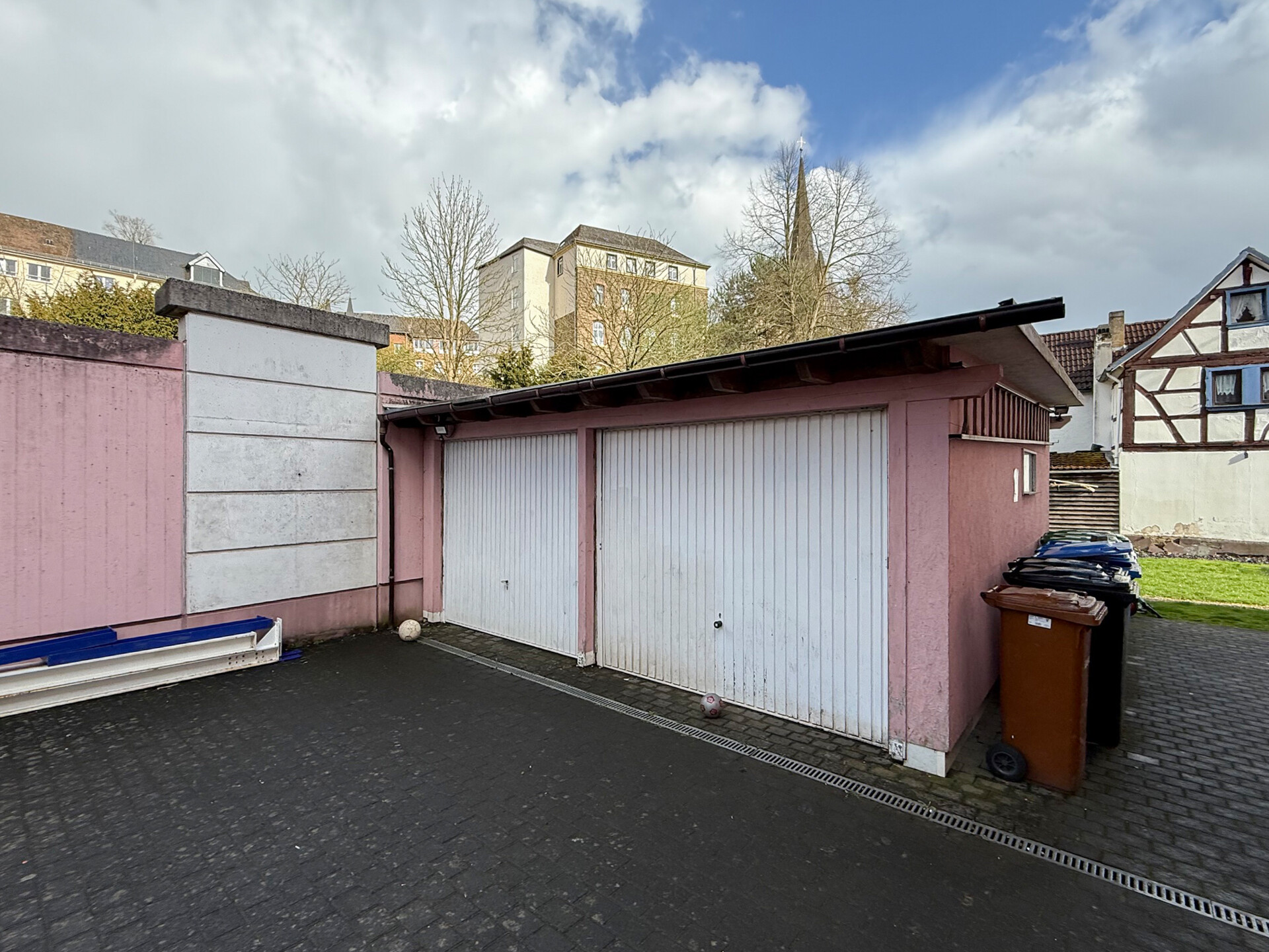 Garage