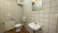 Badezimmer (hinten)